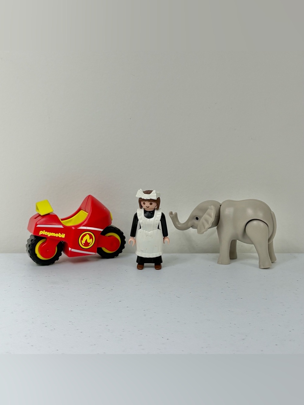 Playmobil Replacement Baby Elephant Formal Dining Room & Motorcycle Lot Of 3